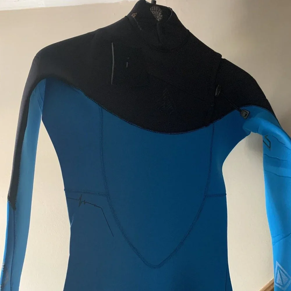 Agent 18 Surfing Wetsuit Size XS Men's 3/2 mm Blue Full‎ Suit Agent Eighteen